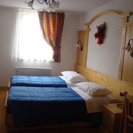 Hotel Pizzo Degli Uccelli Castello Tesino Kültér fotó