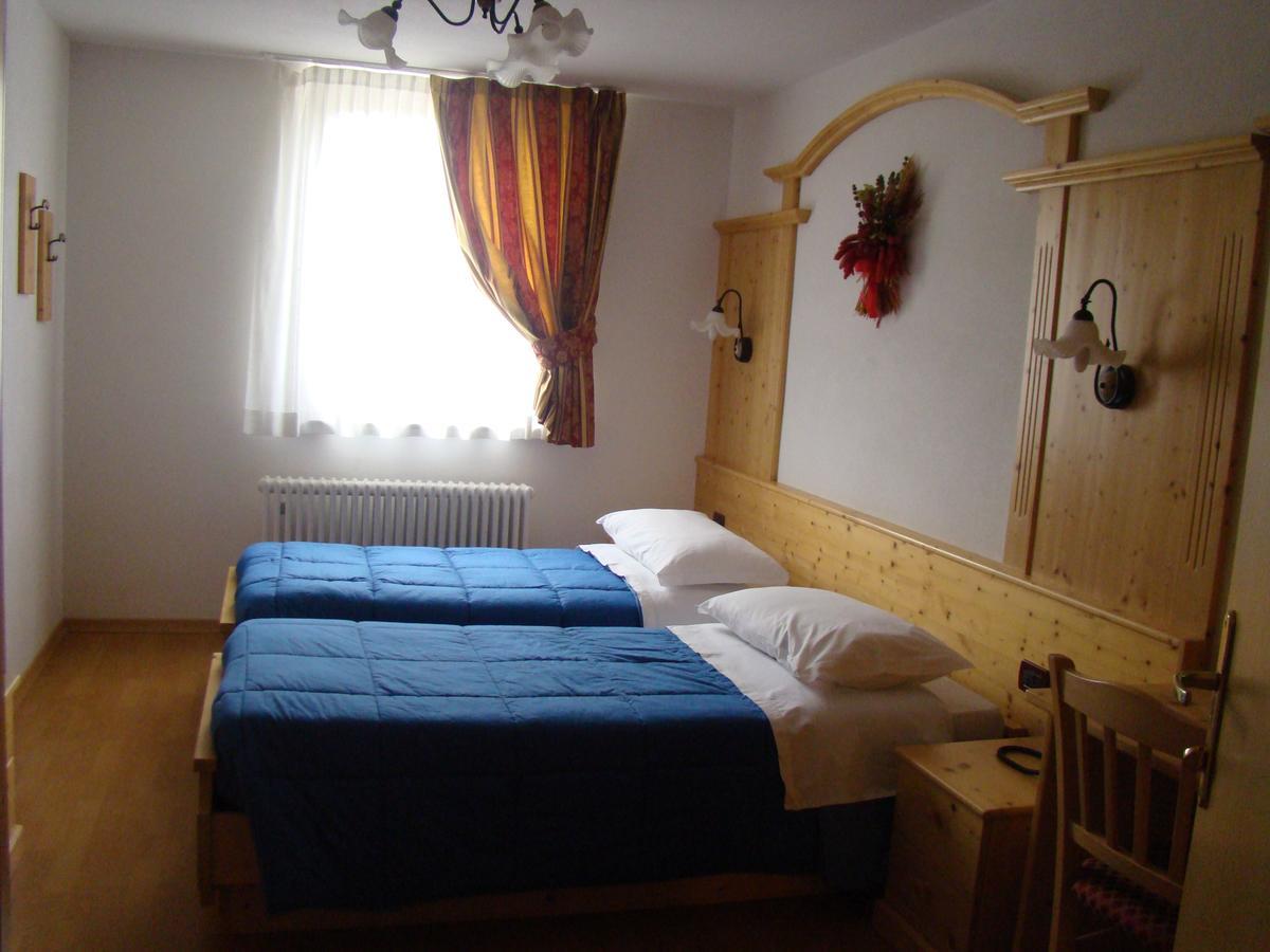 Hotel Pizzo Degli Uccelli Castello Tesino Kültér fotó